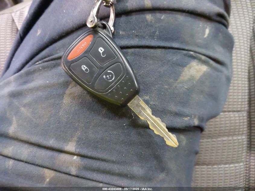 2008 Dodge Ram 1500 St/Sxt VIN: 1D7HU18N68J207193 Lot: 43243408