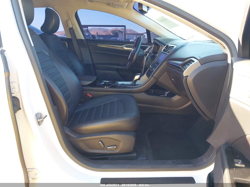 3FA6P0PU1FR281660 2015 FORD FUSION photo no. 5