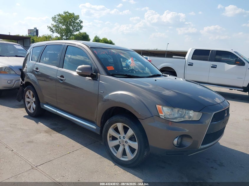 MITSUBISHI OUTLANDER XLS