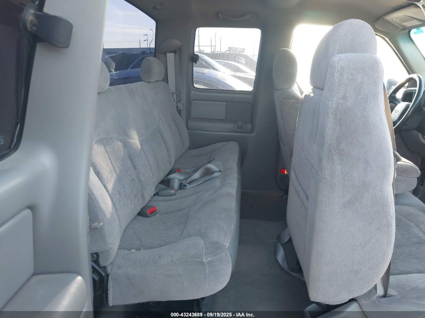 2000 Chevrolet Silverado 2500 Ls VIN: 1GCGC29U5YE210583 Lot: 43243689