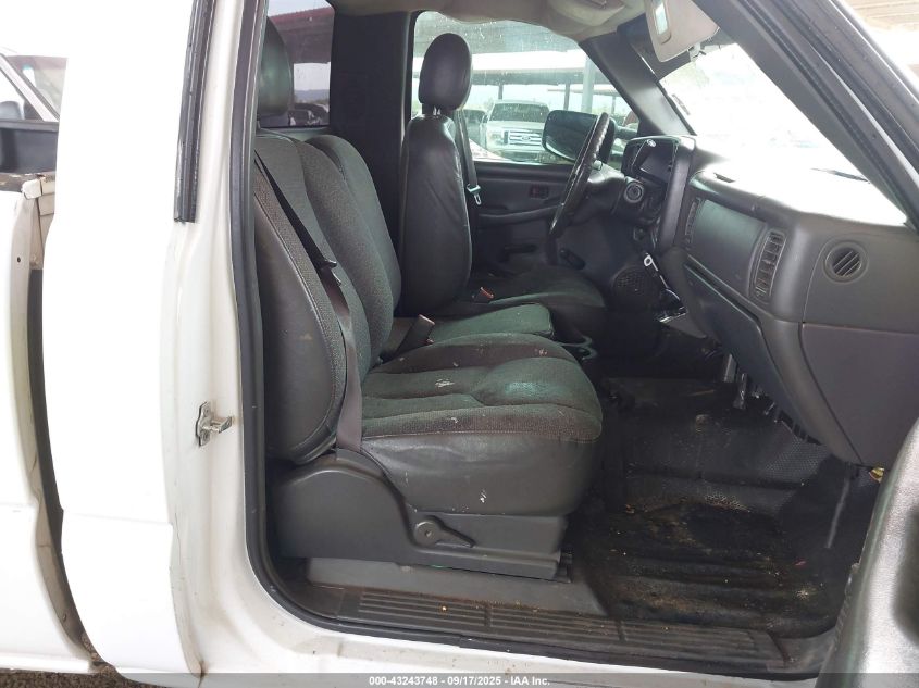 2006 Chevrolet Silverado 2500Hd Work Truck VIN: 1GCHC24U26E107274 Lot: 43243748