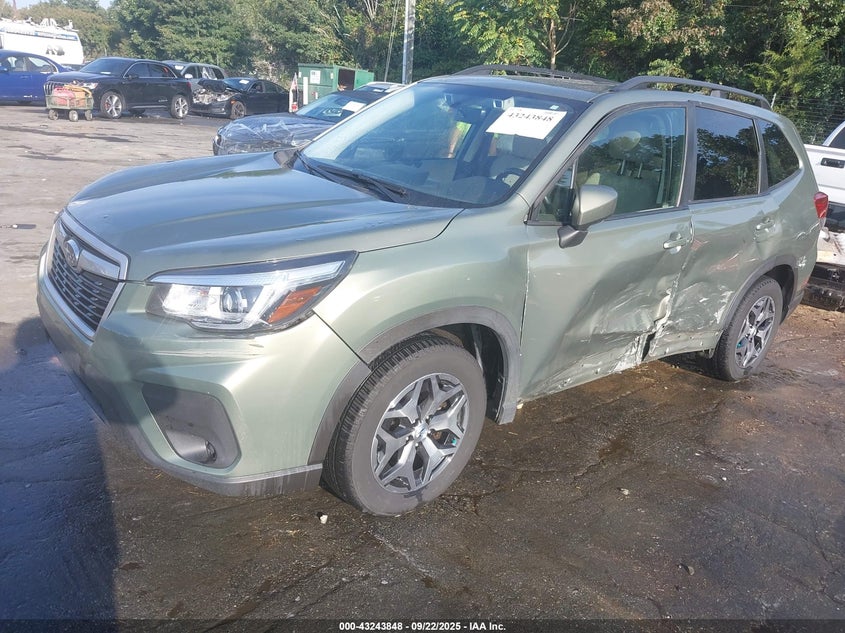 2020 SUBARU FORESTER PREMIUM - JF2SKAJC2LH562393