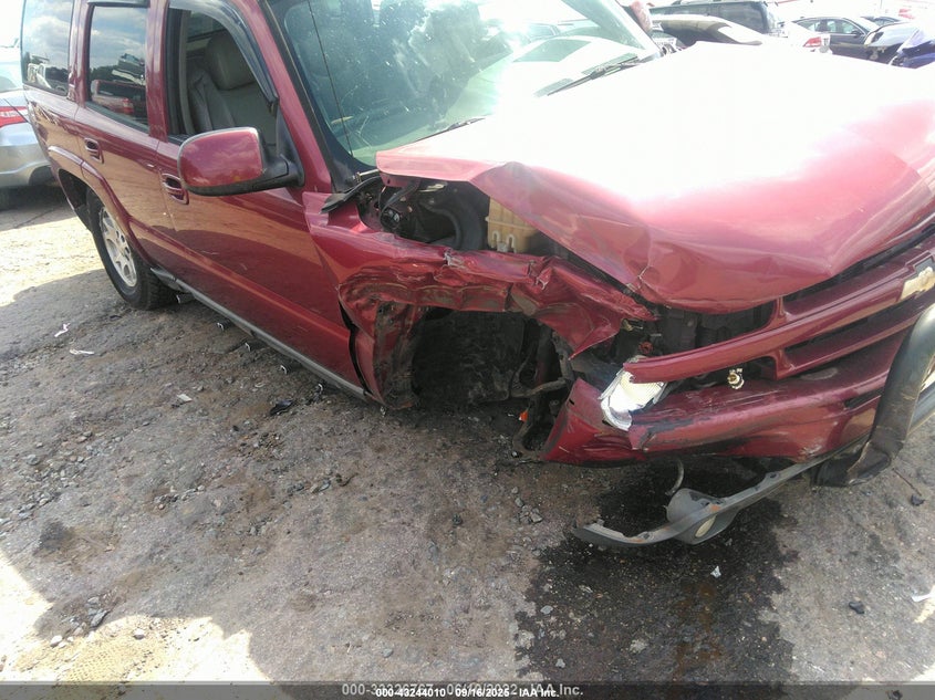 2005 Chevrolet Tahoe Z71 VIN: 1GNEK13T65R274390 Lot: 43244010