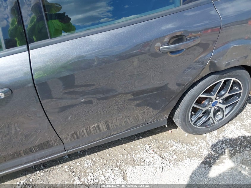 2017 FORD FOCUS SEL - 1FADP3H29HL302357