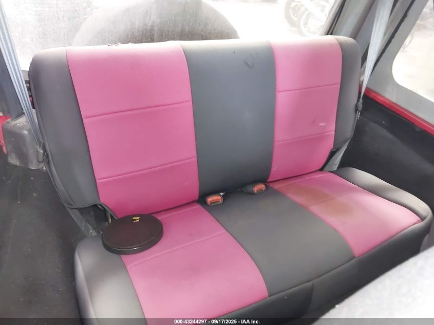 1997 Jeep Wrangler Se VIN: 1J4FY29P2VP501642 Lot: 43244297