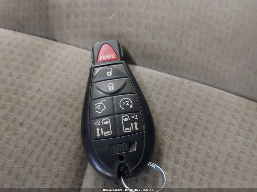 2011 Chrysler Town & Country Touring VIN: 2A4RR5DG8BR675762 Lot: 43244326