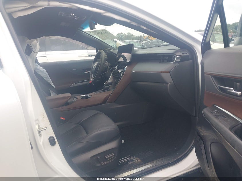 2024 TOYOTA VENZA LIMITED JTEAAAAH1RJ178823