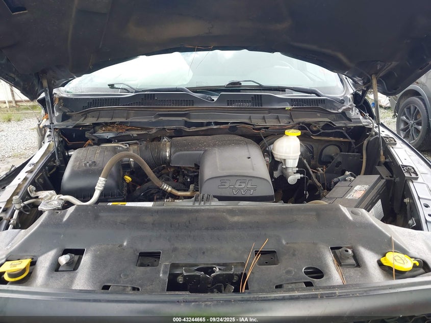 2019 Ram 1500 Classic Tradesman 4X2 6'4 Box VIN: 1C6RR6FG3KS722484 Lot: 43244665