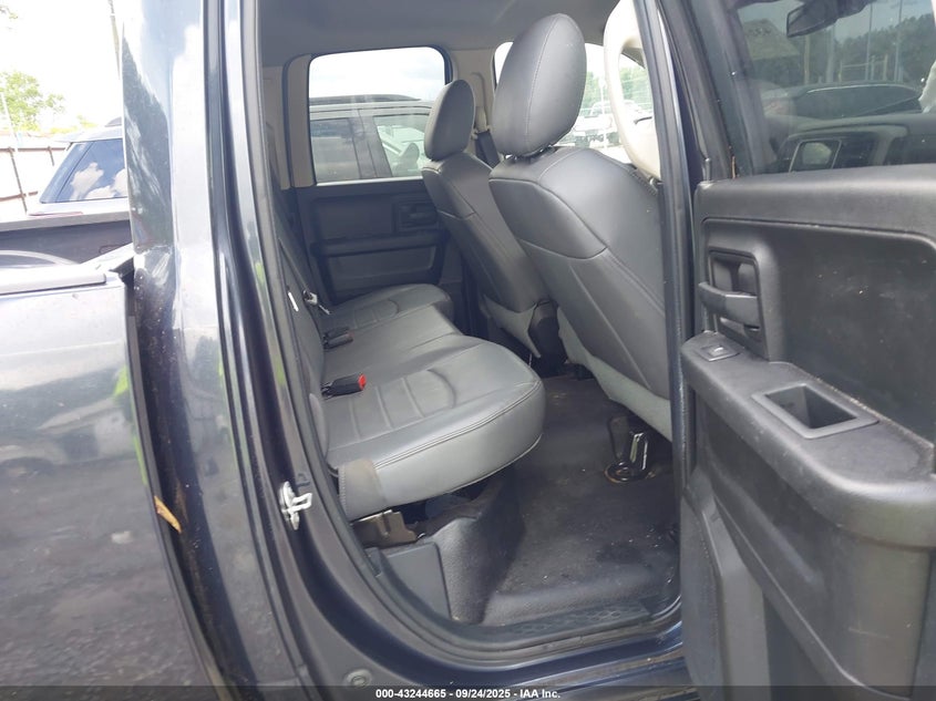 2019 Ram 1500 Classic Tradesman 4X2 6'4 Box VIN: 1C6RR6FG3KS722484 Lot: 43244665