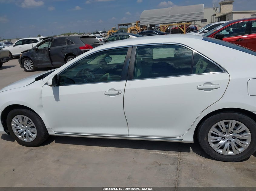 2014 Toyota Camry Le VIN: 4T1BF1FKXEU781661 Lot: 43244715