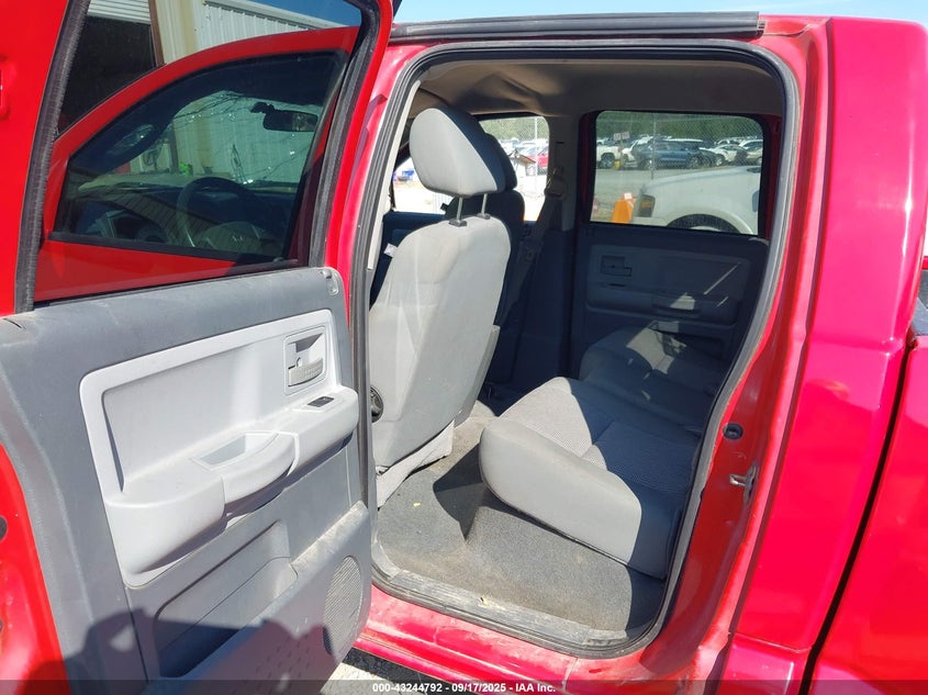 2007 Dodge Dakota Slt VIN: 1D7HE48K47S127579 Lot: 43244792