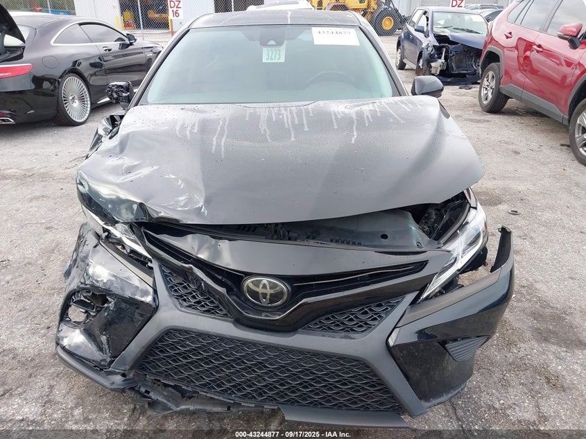 2019 TOYOTA CAMRY SE - 4T1B11HK1KU737295