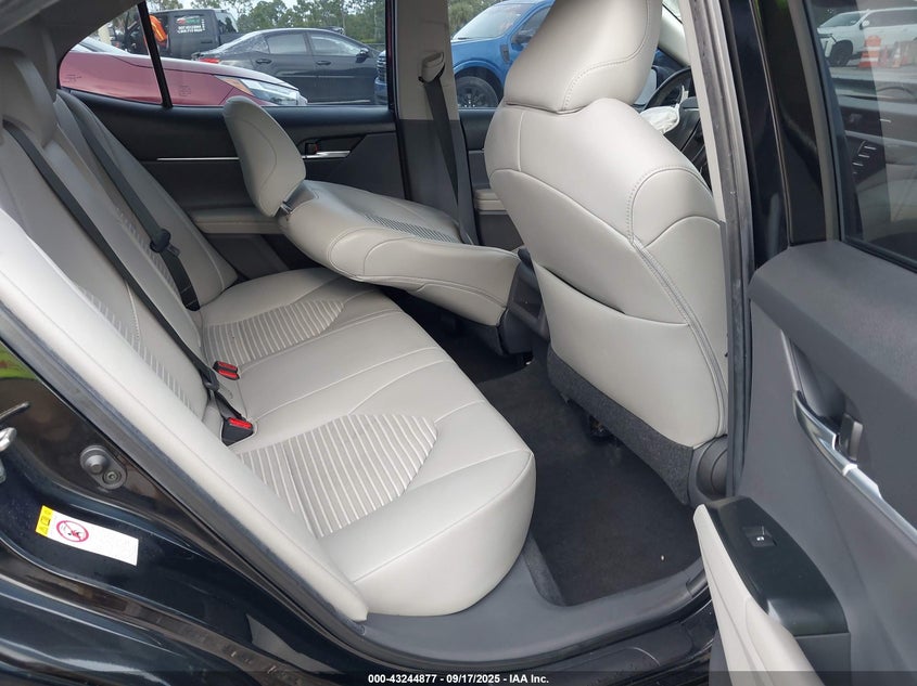 2019 TOYOTA CAMRY SE - 4T1B11HK1KU737295