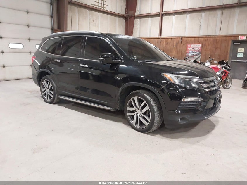 2018 HONDA PILOT TOURING - 5FNYF6H93JB063572