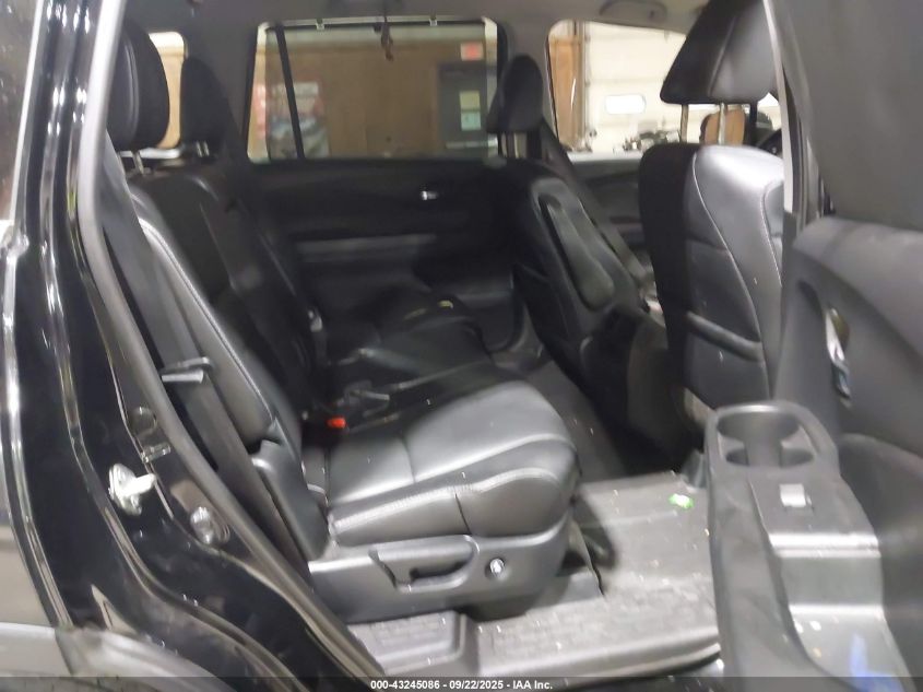 2018 Honda Pilot Touring VIN: 5FNYF6H93JB063572 Lot: 43245086