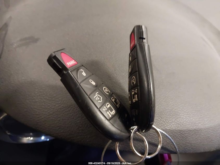 2013 Chrysler Town & Country Touring-L VIN: 2C4RC1CG1DR570999 Lot: 43245174