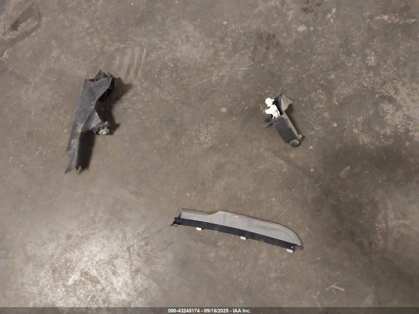 2013 Chrysler Town & Country Touring-L VIN: 2C4RC1CG1DR570999 Lot: 43245174