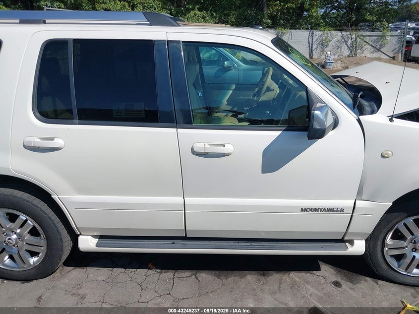 2008 Mercury Mountaineer Premier VIN: 4M2EU48858UJ15655 Lot: 43245237