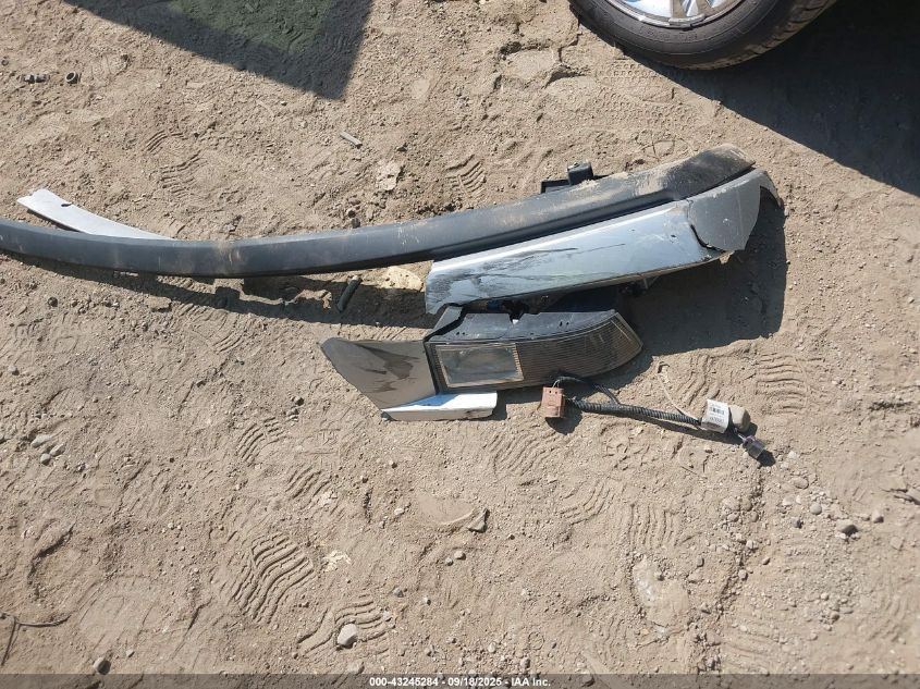 2010 Cadillac Escalade Esv Platinum Edition VIN: 1GYUKKEF8AR133536 Lot: 43245284