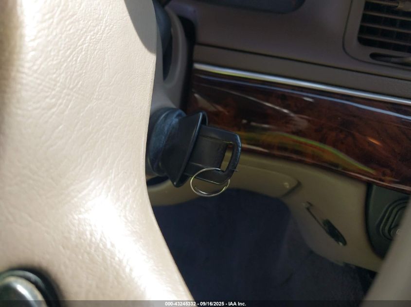 2004 Mercury Grand Marquis Gs VIN: 2MEFM74W34X694419 Lot: 43245332