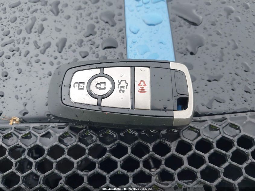 2019 Ford Mustang Shelby Gt350R Fastback VIN: 1FA6P8JZ2K5551933 Lot: 43245363