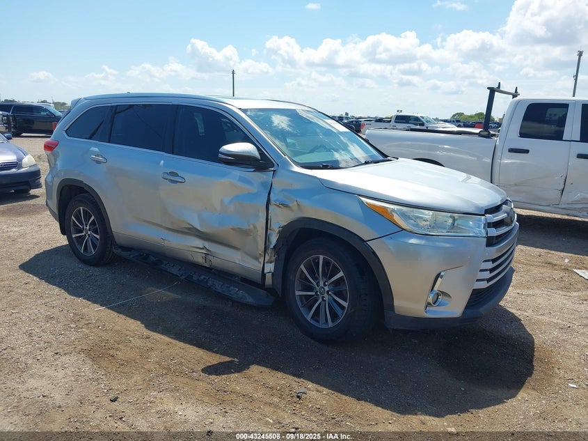 2017 TOYOTA HIGHLANDER XLE - 5TDKZRFHXHS188910