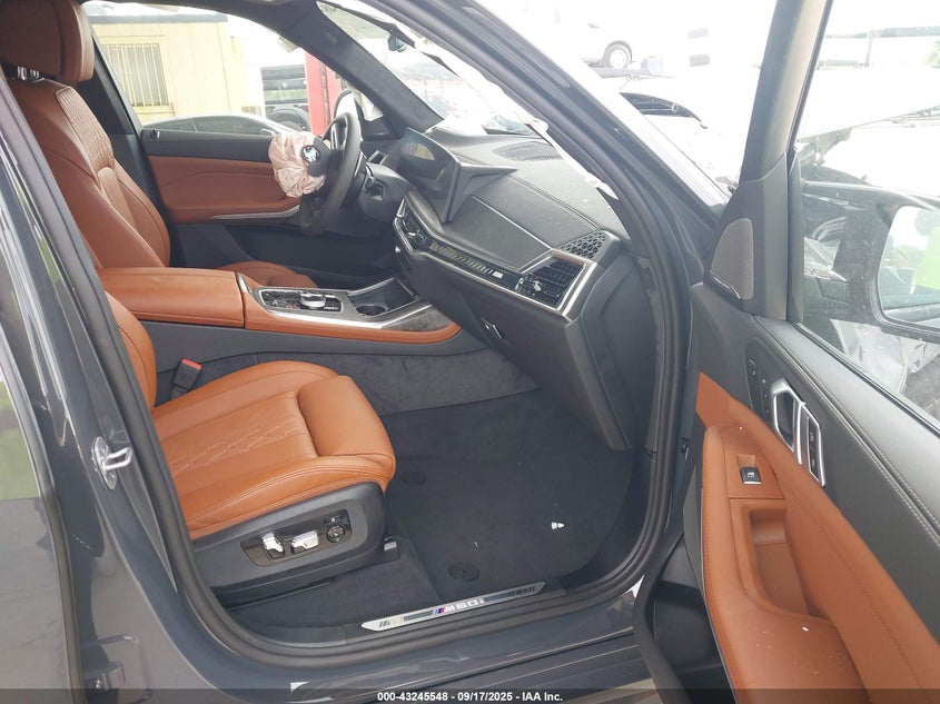 2026 BMW X7 M60I 5UX33EM05T9102226