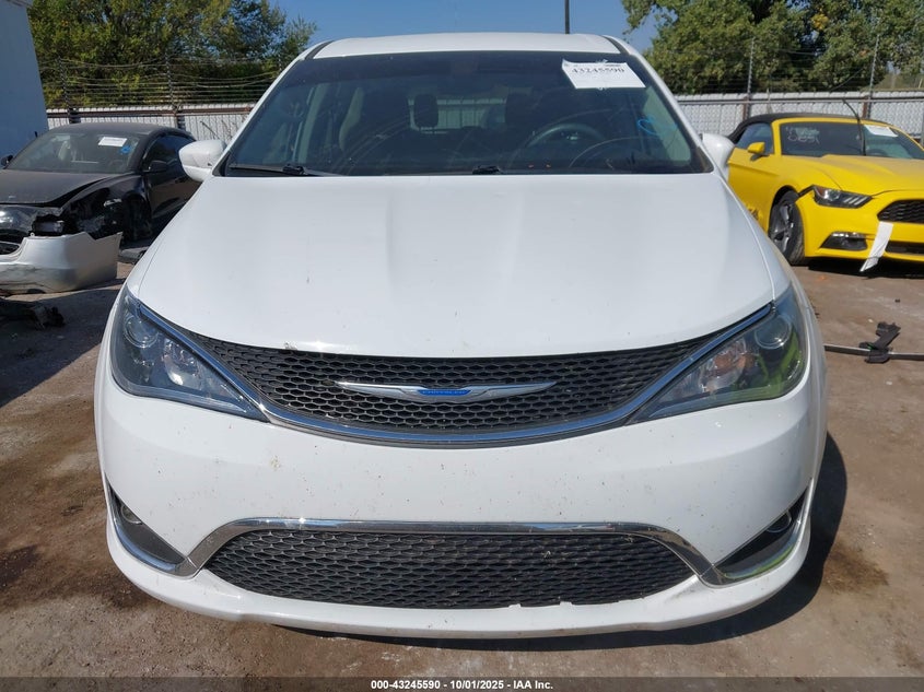 2018 Chrysler Pacifica Touring Plus VIN: 2C4RC1FGXJR260597 Lot: 43245590