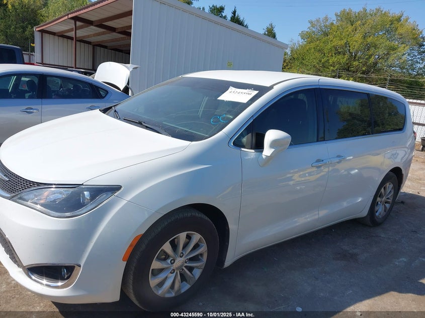 2018 Chrysler Pacifica Touring Plus VIN: 2C4RC1FGXJR260597 Lot: 43245590