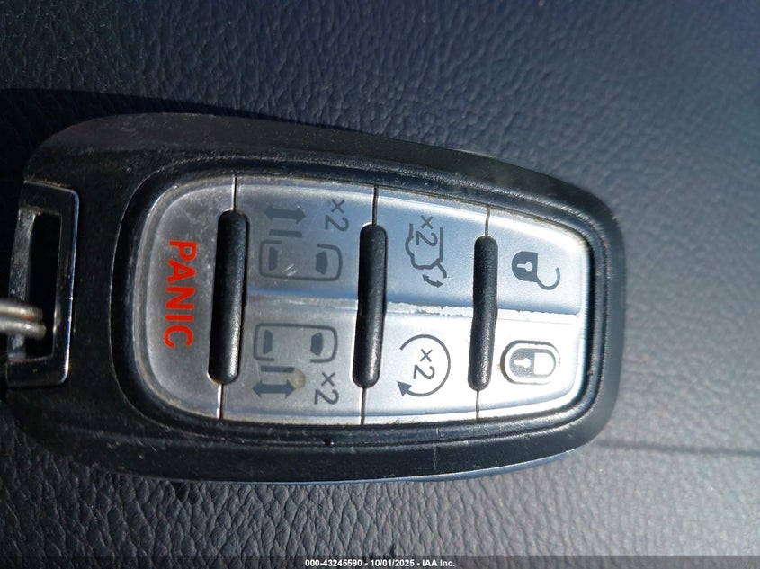 2018 Chrysler Pacifica Touring Plus VIN: 2C4RC1FGXJR260597 Lot: 43245590