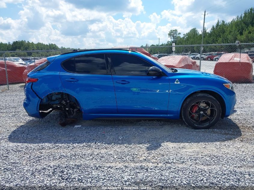 2022 Alfa Romeo Stelvio Quadrifoglio Awd VIN: ZASPAKEV9N7D51457 Lot: 43245773