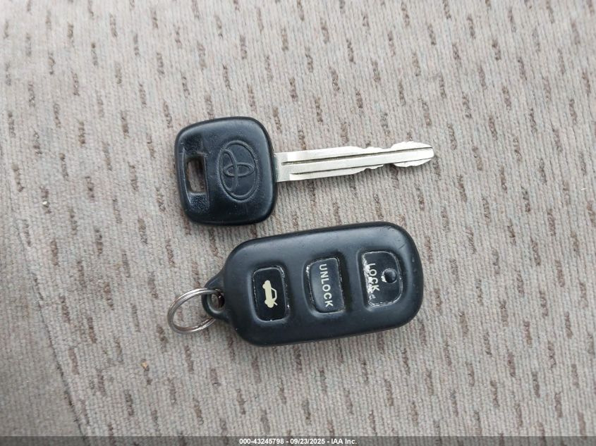 2003 Toyota Camry Le VIN: 4T1BE32K93U118969 Lot: 43245798