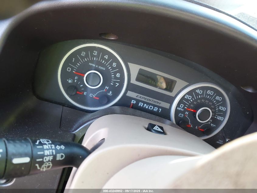 2005 Ford Expedition Eddie Bauer/King Ranch VIN: 1FMFU17515LB00471 Lot: 43245952