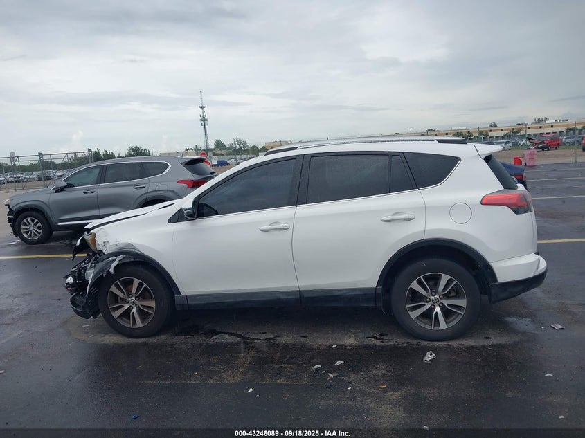 2016 TOYOTA RAV4 XLE - 2T3WFREV5GW277556