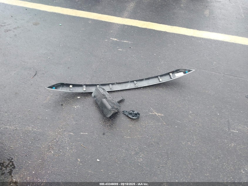 2016 TOYOTA RAV4 XLE - 2T3WFREV5GW277556