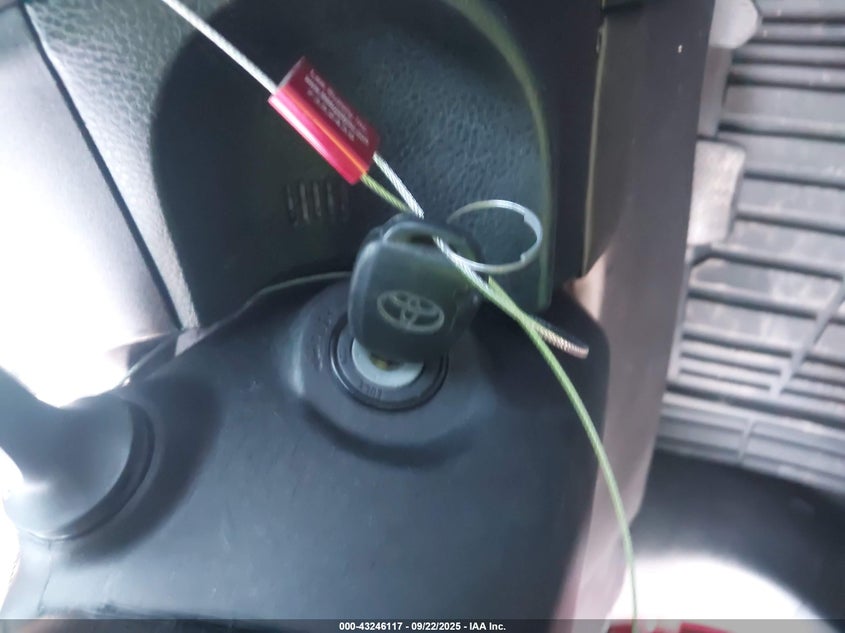 2015 Toyota Corolla Le VIN: 5YFBURHEXFP321916 Lot: 43246117