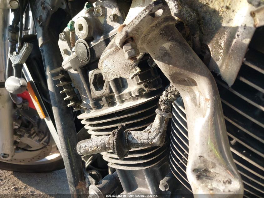 1999 Honda Vt1100 D2 VIN: 1HFSC3235XA400462 Lot: 43246119