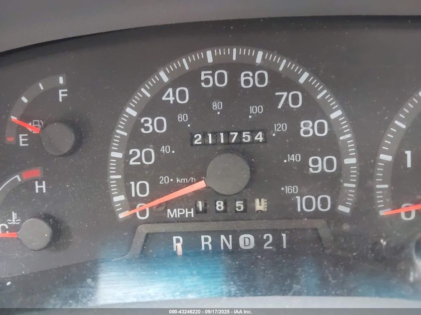 1997 Ford Expedition Eddie Bauer/Xlt VIN: 1FMEU18W9VLB82131 Lot: 43246220