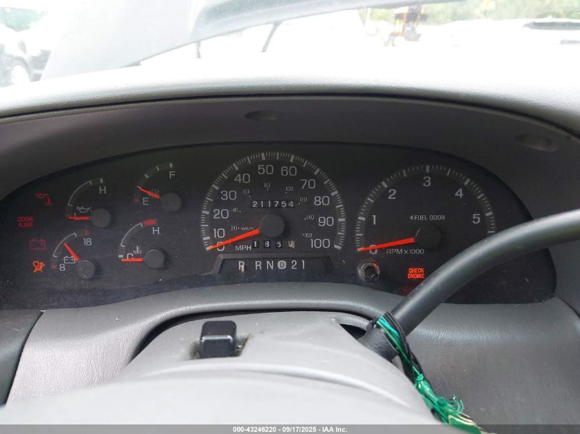 1997 Ford Expedition Eddie Bauer/Xlt VIN: 1FMEU18W9VLB82131 Lot: 43246220