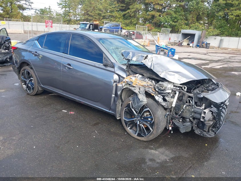 NISSAN ALTIMA SR INTELLIGENT AWD