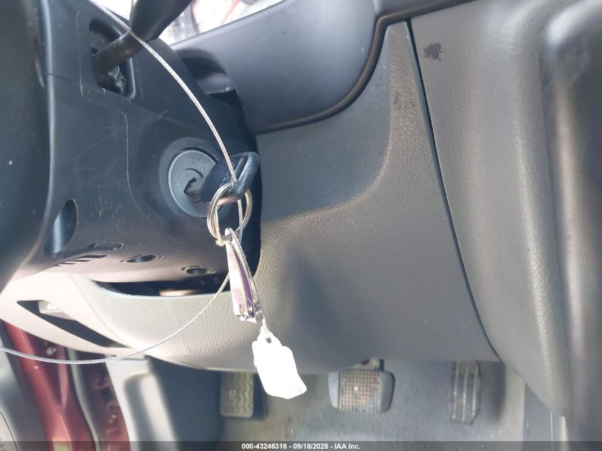 2002 Isuzu Rodeo Sport S 3.2L V6 Hard Top/S 3.2L V6 Soft Top VIN: 4S2CK57W524338105 Lot: 43246316