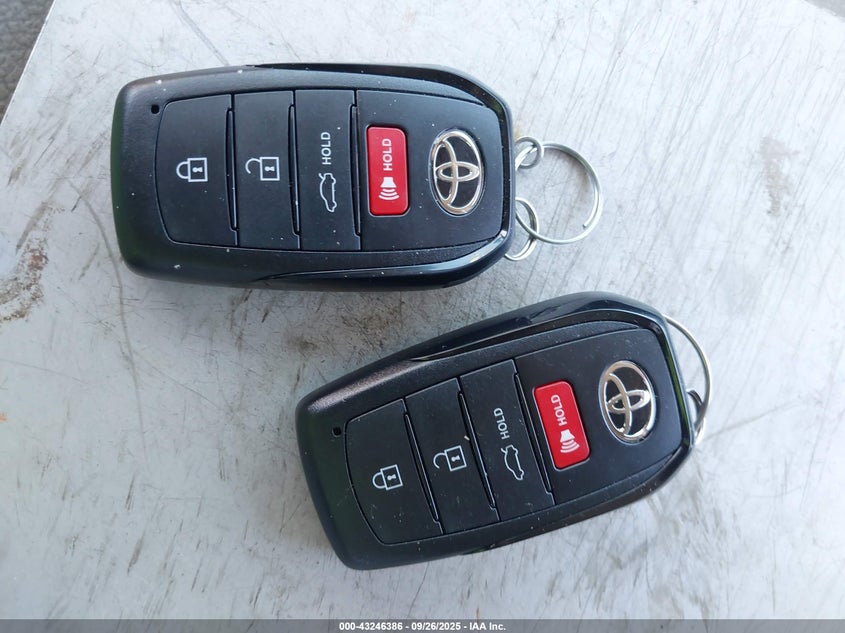 2025 TOYOTA COROLLA LE - 5YFB4MDEXSP316587