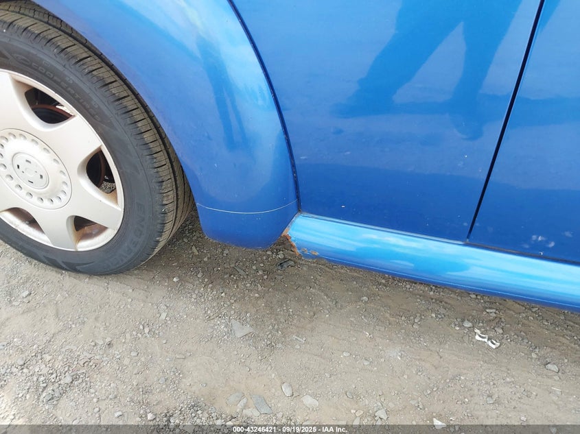 2000 Volkswagen New Beetle Gls VIN: 3VWCC21C7YM481945 Lot: 43246421