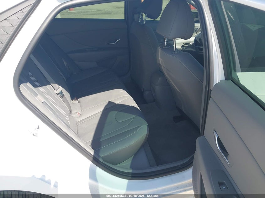 KMHLM4DGXSU994311 2025 HYUNDAI ELANTRA photo no. 8
