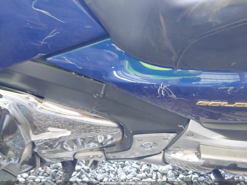 2001 Honda Gl1800 VIN: 1HFSC47081A003081 Lot: 43246541