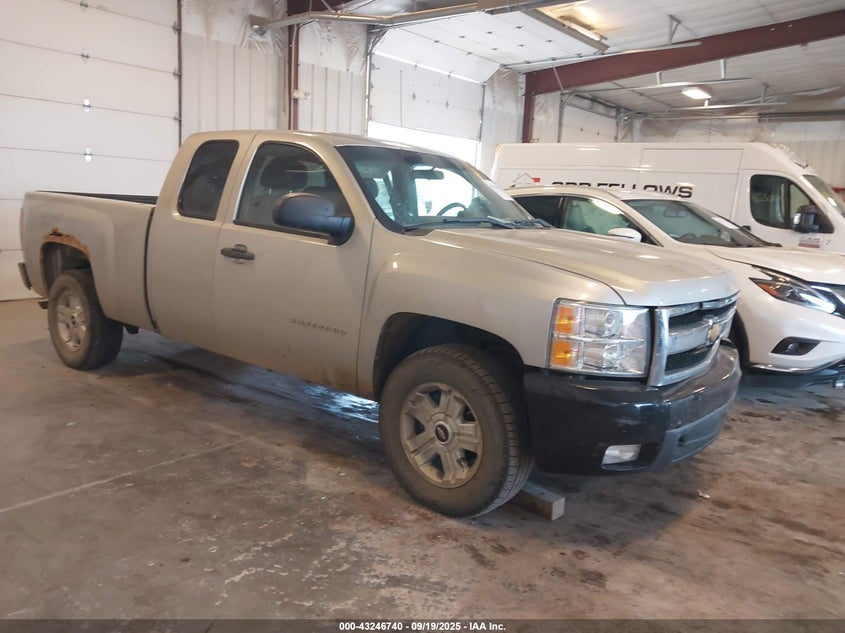 CHEVROLET SILVERADO 1500 WORK TRUCK