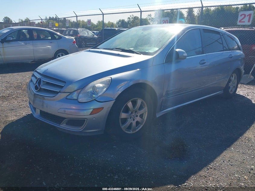 2007 Mercedes-Benz R 350 4Matic silver suv gasoline 4JGCB65E57A050553 photo #3