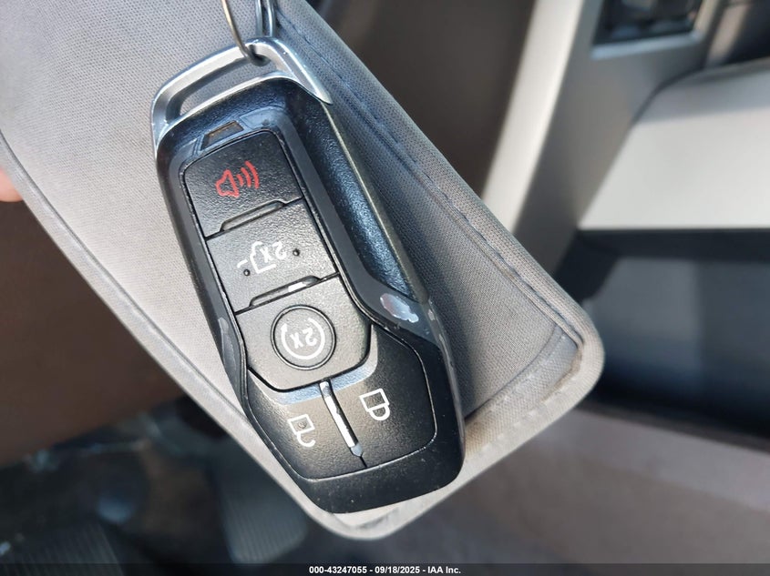 2017 Ford F150 Supercrew VIN: 1FTEW1EG2HFC29739 Lot: 43247055