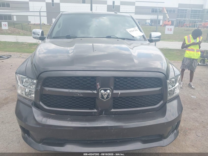 2017 Ram 1500 Express 4X2 5'7 Box VIN: 3C6RR6KTXHG532782 Lot: 43247202