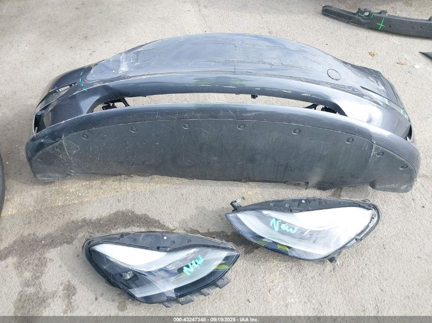 2022 Tesla Model 3 Long Range Dual Motor All-Wheel Drive VIN: 5YJ3E1EB3NF175379 Lot: 43247348